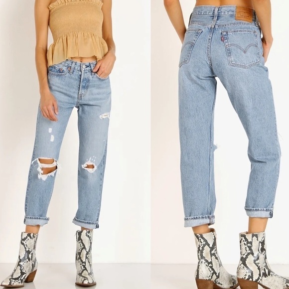 Levi's Wedgie Straight Authentically Yours Light Blue Wash Jeans Women's Size 25 - Picture 1 of 10